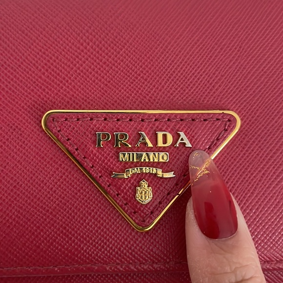 💕 AUTHENTIC PRADA rose pink gold large wallet - Picture 3 of 15